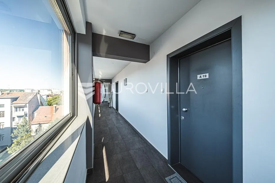 kvaternik plaza dvosoban penthouse s 2 garaže - slika 16