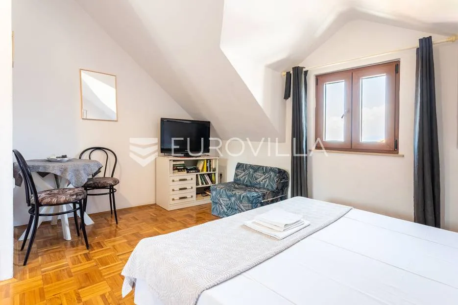 otok brač, kamena kuća s restoranom na vrhunskoj lokaciji - slika 9
