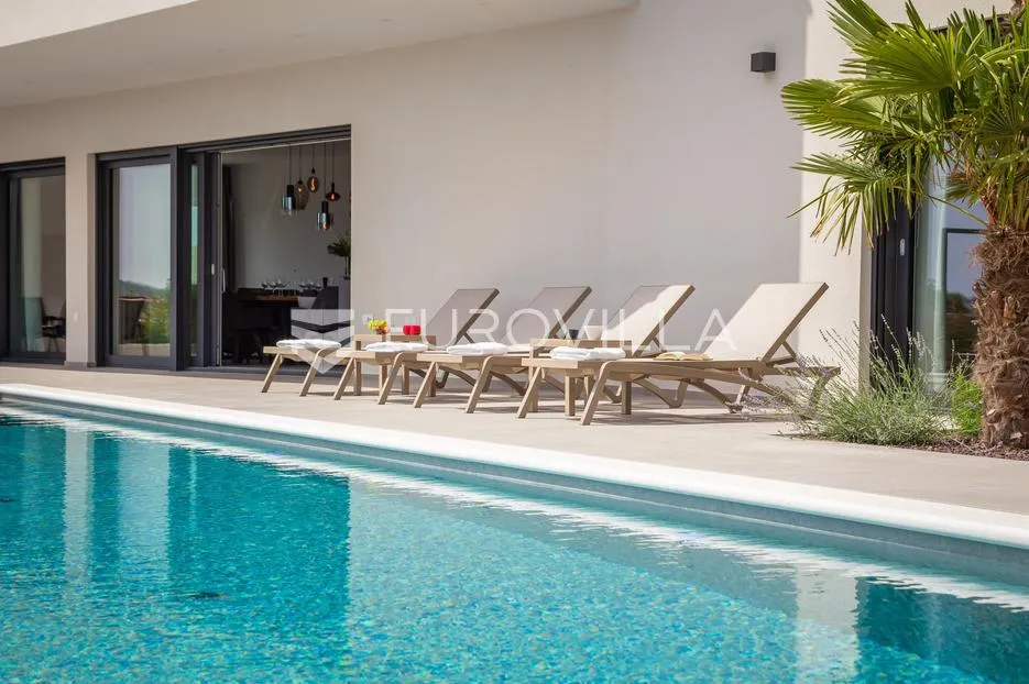vodice, moderna vila s bazenom i pogledom na more, 332,92 m² - slika 55