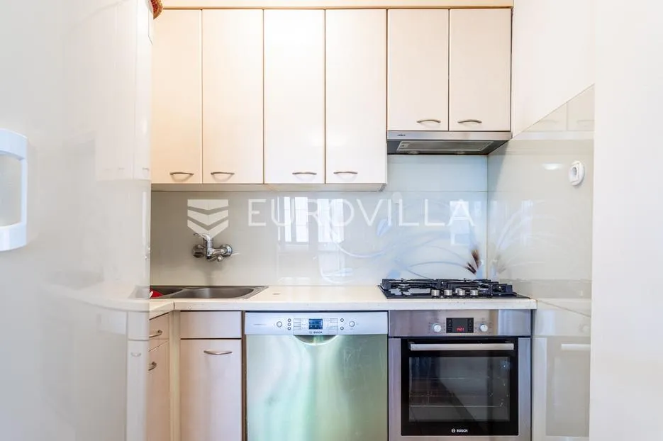 split, sućidar, odličan trosoban stan ukupne površine 84 m² - slika 3