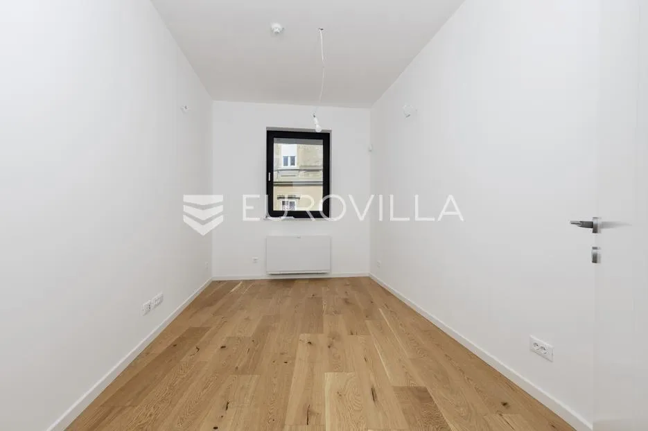 rijeka, pećine, novogradnja, luksuzan četverosoban stan 120,86 m² prvi red do mora - slika 18
