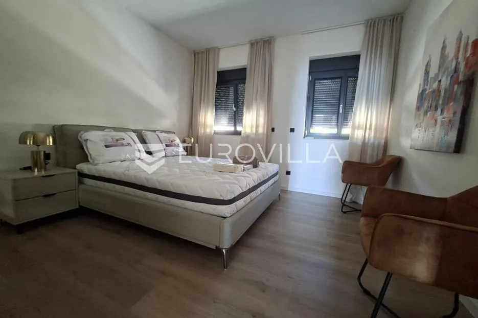 lovran, moderan stan, 90 m2,u novoj zgradi s bazenom - slika 6