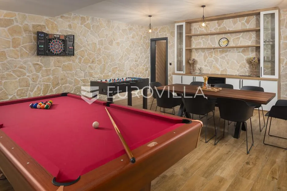 istra, funtana, luksuzna moderna vila na samo 500 metara od mora - slika 46