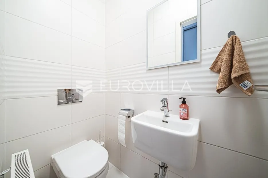 kvaternik plaza dvosoban penthouse s 2 garaže - slika 13