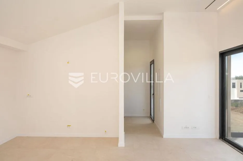 krk, grad krk, dvoetažan stan 105,54 m² u luksuznoj novogradnji - slika 14