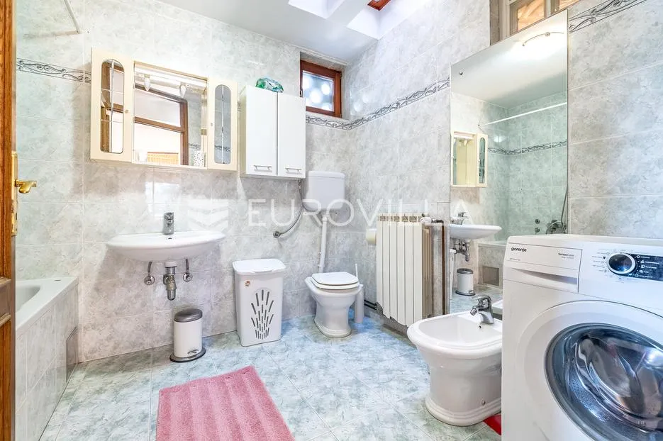 zagreb, šestine, prostran trosoban stan za najam 92,65 m² s dva balkona, garaža - slika 7