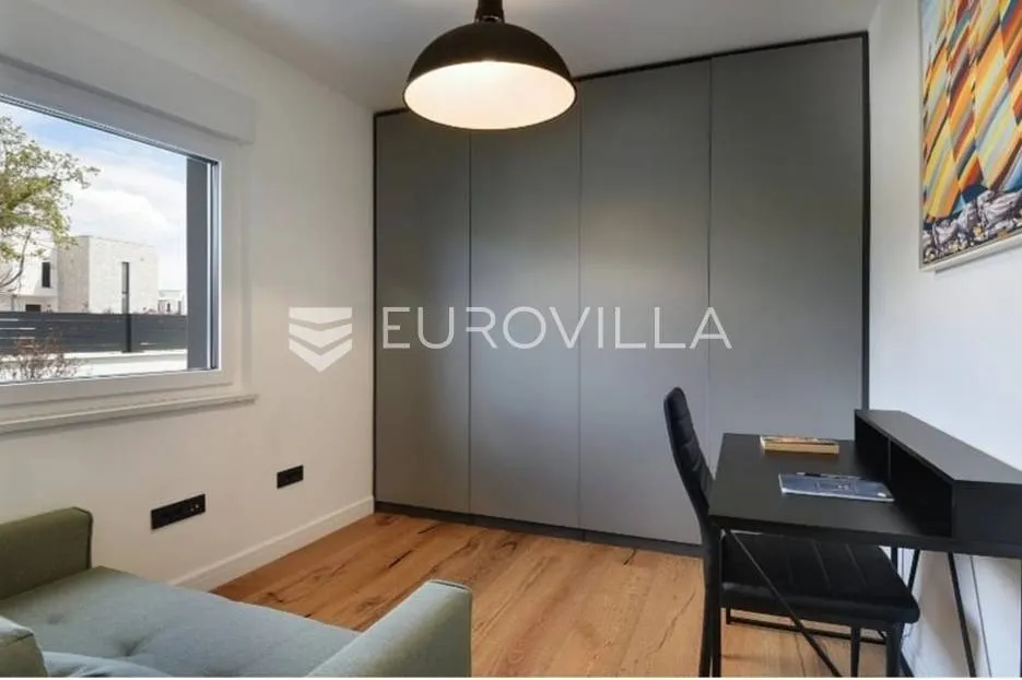 istra, krnica, prekrasna moderna vila od 135 m² na velikoj uređenoj okućnici - slika 20