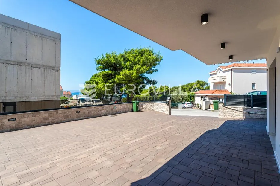 promajna, luksuzna dvojna kuća s pogledom na more, blizu centra i plaže - slika 22
