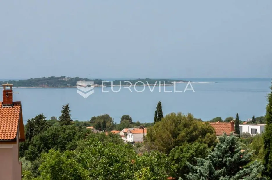 istra, peroj, apartmanska kuća s prekrasnom okućnicom i panoramskim pogledom na brijune - slika 10