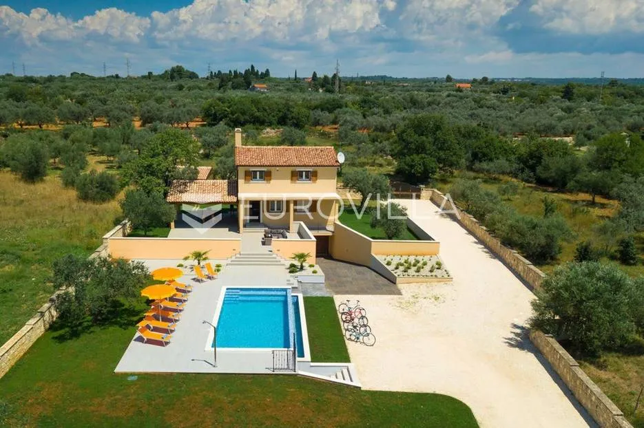 istra, fažana, villa sa bazenom i direktnim pogledom na fažanu i brijune - slika 2