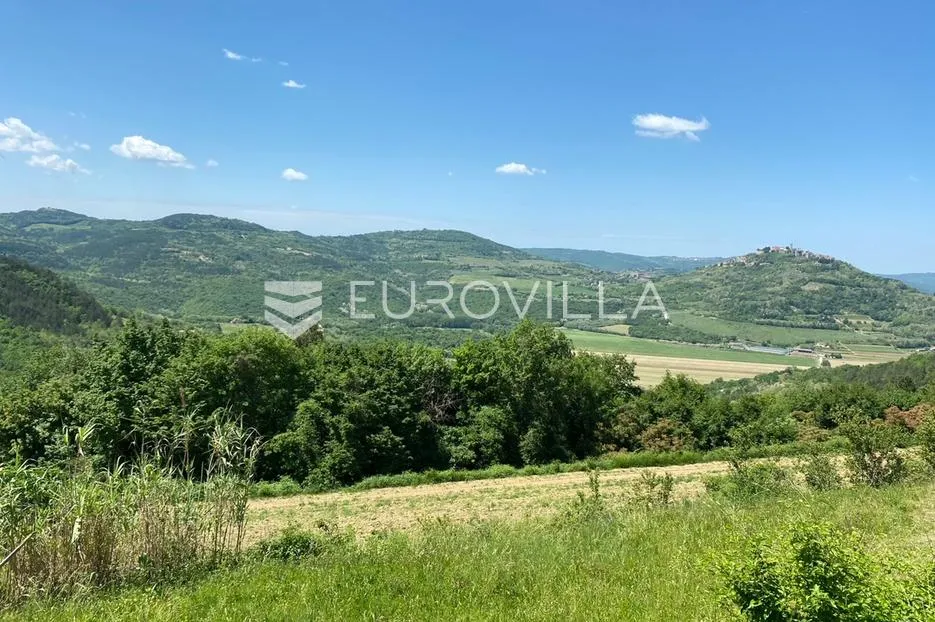 istra, motovun, građevinsko zemljište s pogledom na motovun - slika 2