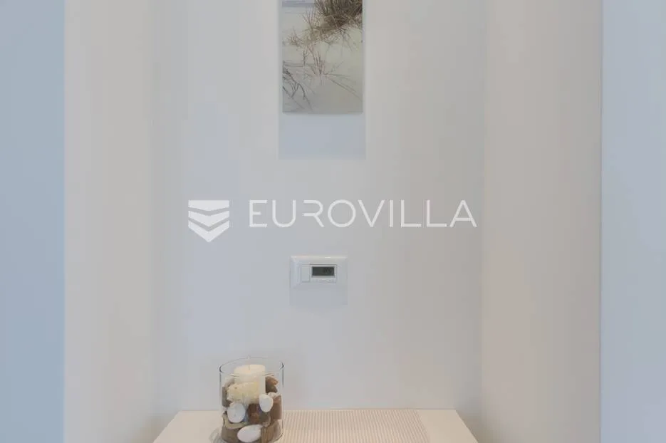 medulin, moderan dvosoban stan 95m2, 500 m od mora - slika 23
