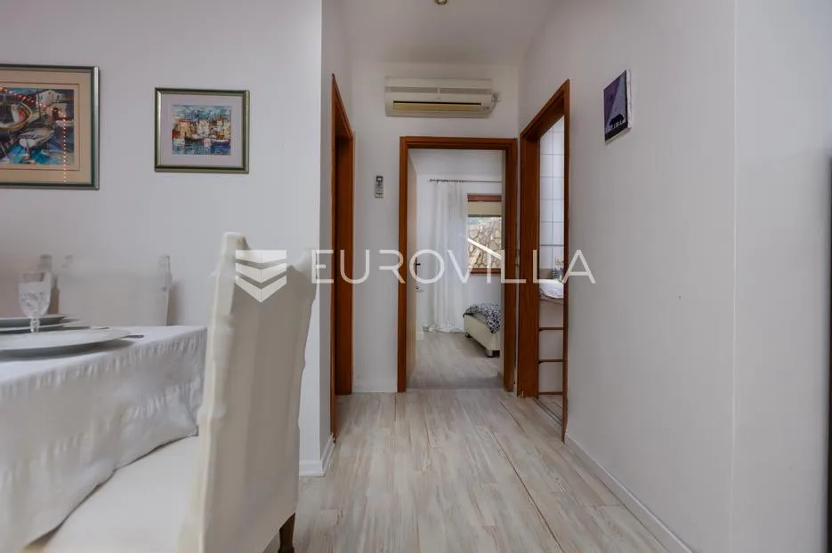 krk, malinska, trosoban stan 72 m² s privatnom okućnicom od 96 m² i parkingom - slika 7