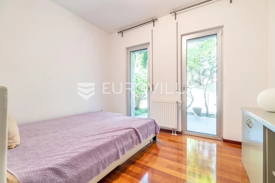 zagreb, vrhovec, luksuzan četverosoban stan 135 m² - slika 8