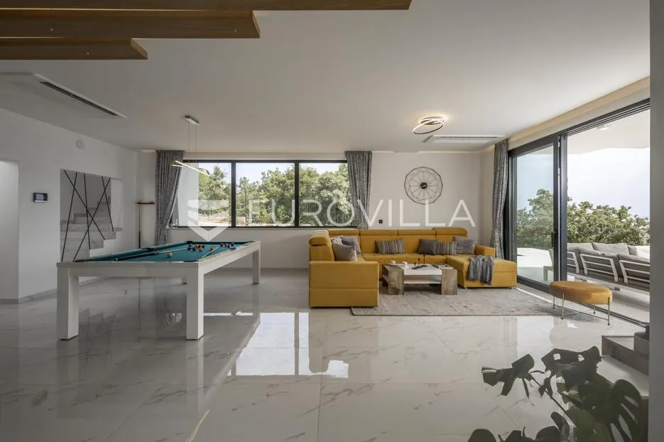 kostrena, luksuzna villa s panoramskim pogledom i bazenom - slika 20