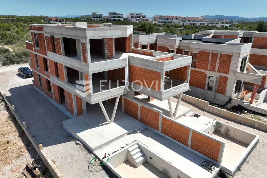 vodice, lijep dvosoban stan s pogledom na more, 97,28 m² - slika 6