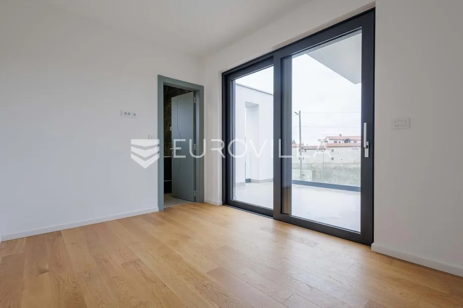 istra, pomer, unikatna, moderna villa 20 m od mora 322 m² - slika 13