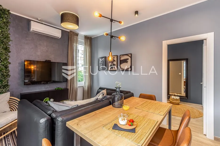 rijeka, centar, novouređen luksuzan stan 98 m² s tri apartmana - slika 1
