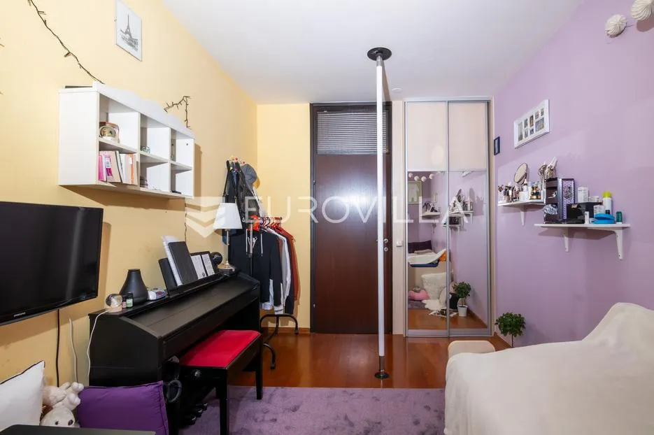 zagreb, sloboština, prostran četverosoban stan, neto površine 93 m² - slika 14