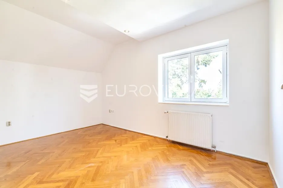 zagreb, pantovčak, pavlinovićeva, dvoetažni peterosoban stan sa balkonom, 170 m² - slika 6