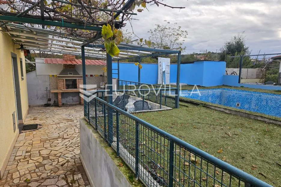 istra, rovinj okolica, prizemnica 70 m² s bazenom na parceli od 550 m² - slika 5