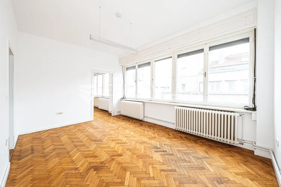 zagreb, trg bana josipa jelačića, vrhunski poslovni prostor 138,80 m² - slika 9