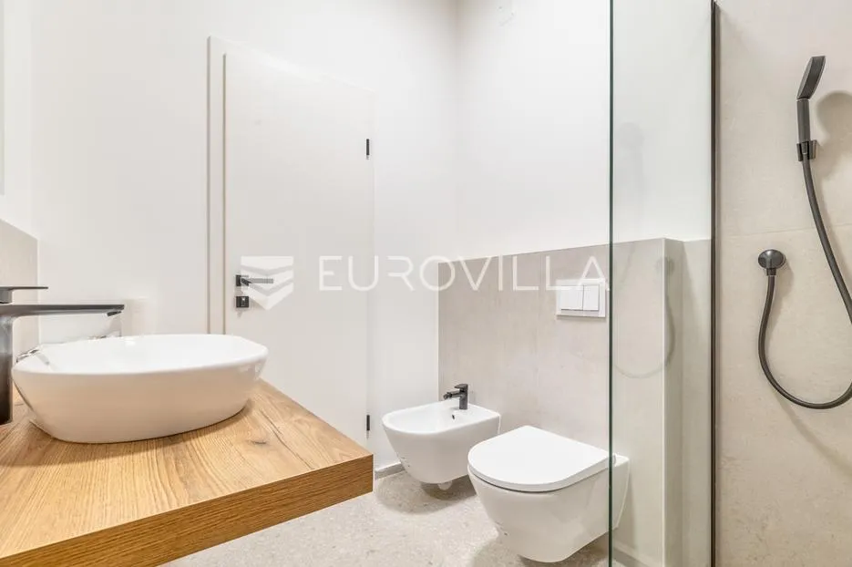 zagreb centar novogradnja četverosoban stan 130 m² - slika 9