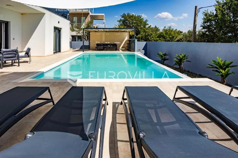 zadar, maslenica, luksuzna villa kraj mora - slika 33