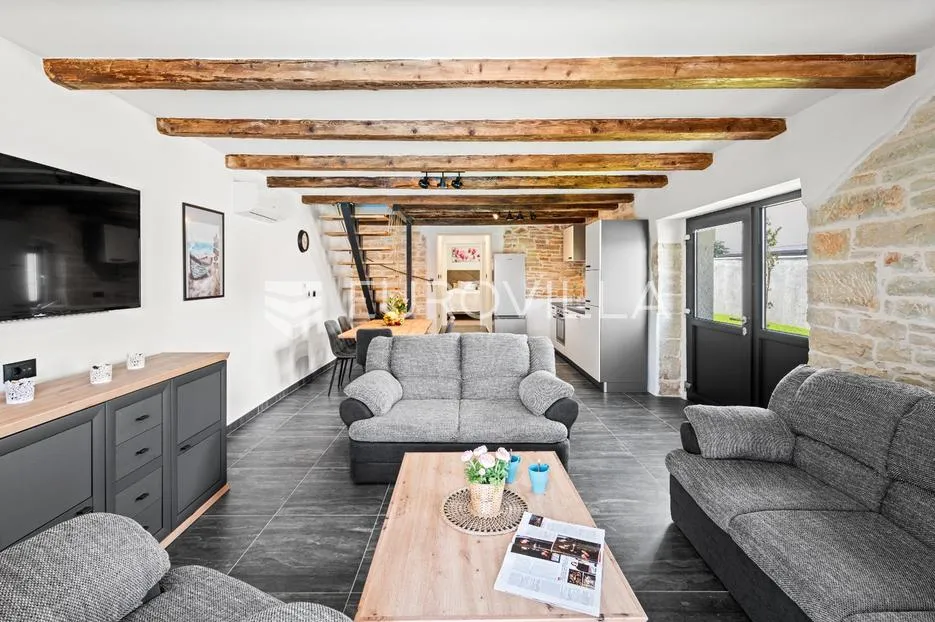 istra, poreč prekrasna kamena vila s bazenom 133 m2 - slika 6