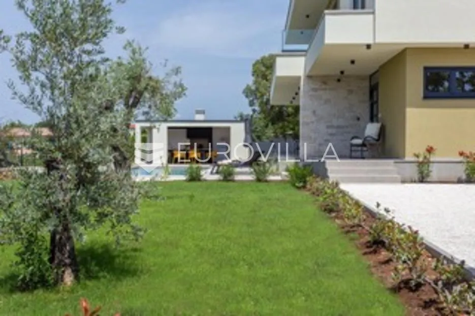 istra, smoljanci, kvalitetna i moderna samostojeća kuća, 208 m², grijani bazen 40 m² - slika 12