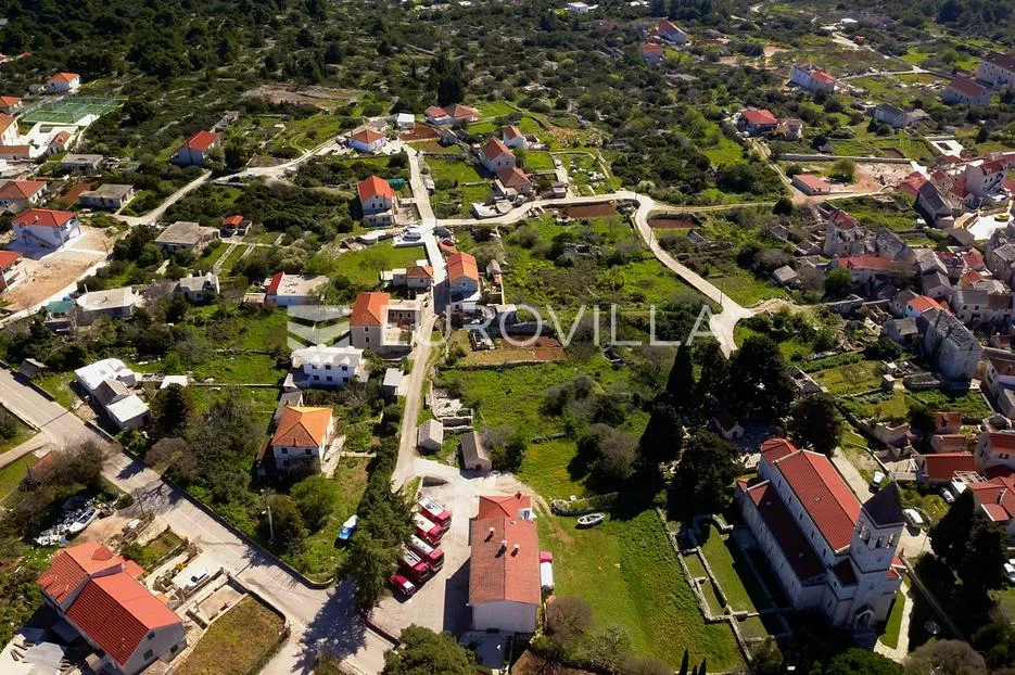 šolta, grohote, atraktivno građevinsko zemljište površine 667 m2 - slika 5