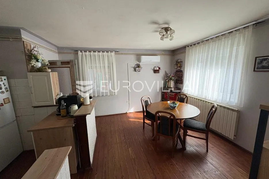 novska, obiteljska kuća 124 m² - slika 3