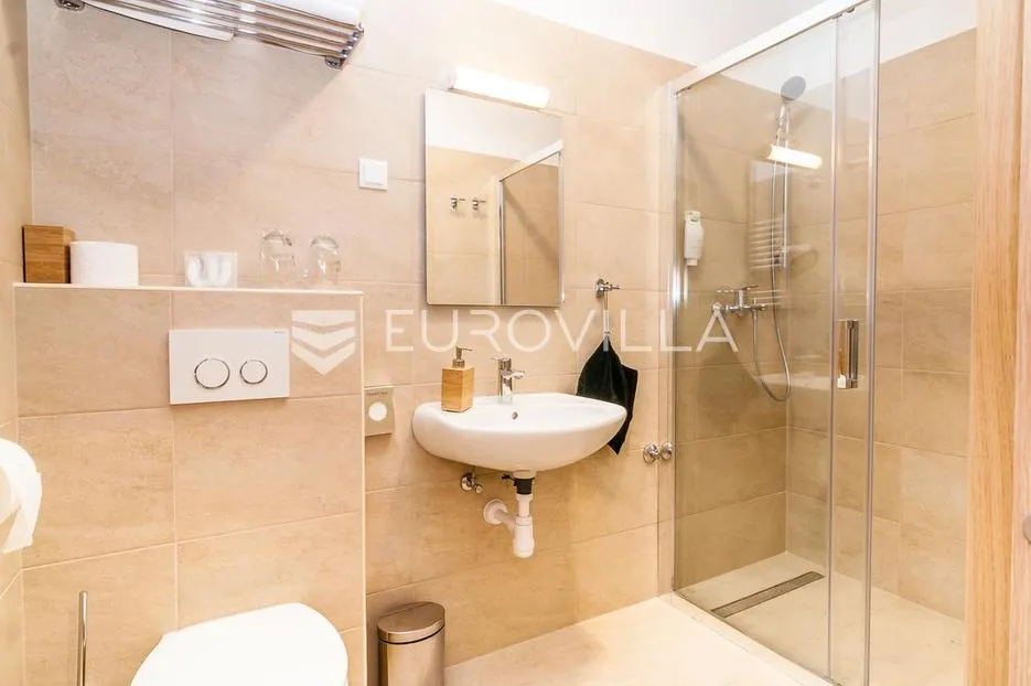 split, gripe, poslovni prostor 175 m²,na odličnoj lokaciji, idealno za ugostiteljstvo - slika 4