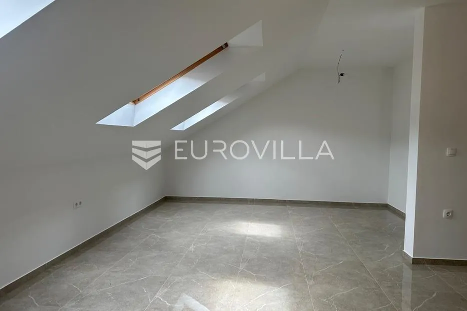 požega, sv.roka, četverosoban stan 83 m² - slika 10