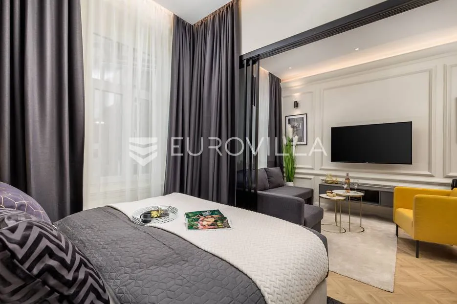 rijeka, centar, novouređen luksuzan stan 104 m² s tri apartmana - slika 19