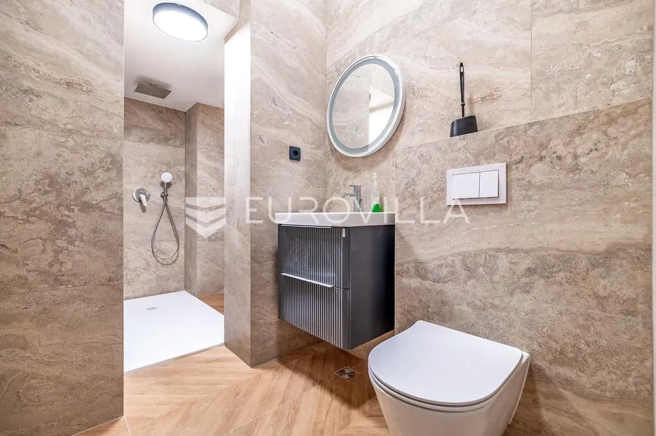 zagreb, centar, reprezentativan poslovni prostor 250 m² - slika 10
