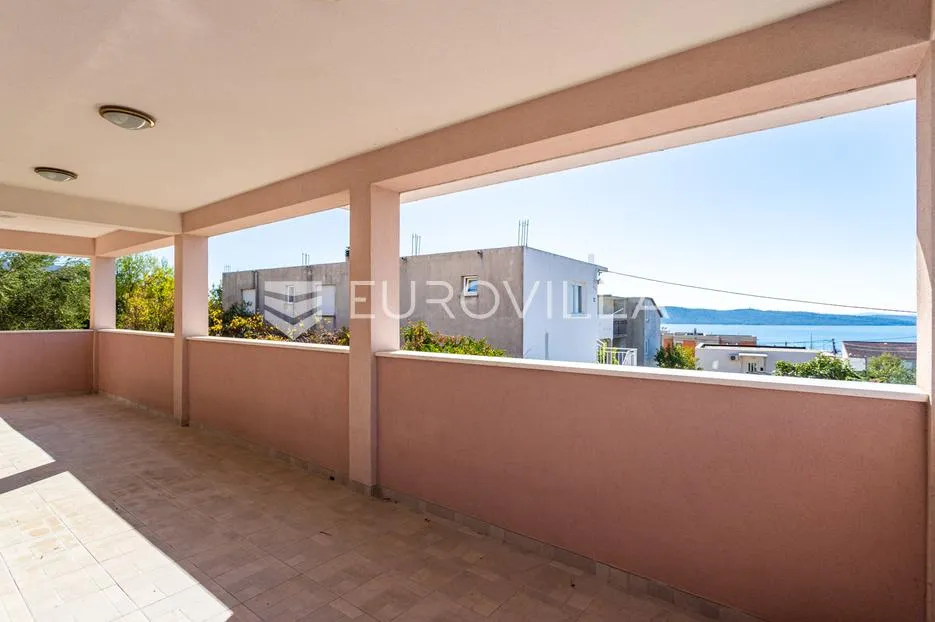 kaštel sućurac, kuća s tri stambene jedinice - slika 18