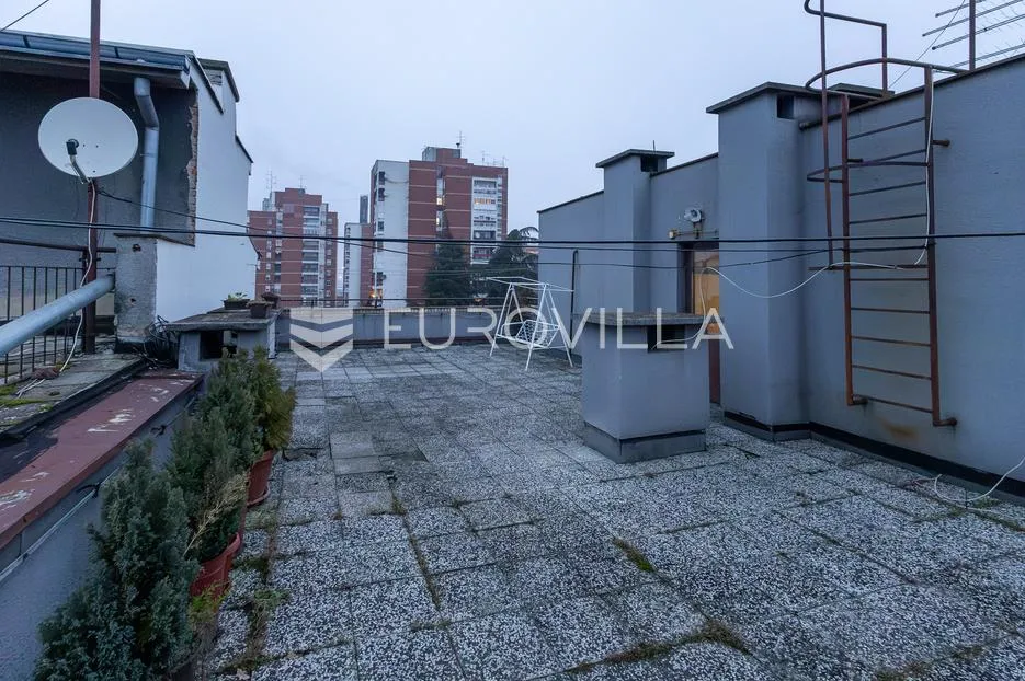 slavonski brod, centar, komforan trosoban stan 68 m² - slika 11
