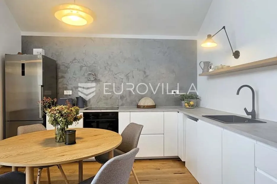 gorski kotar, kupjak, novoizgrađena kuća s grijanim bazenom, na parceli 1600 m² - slika 7