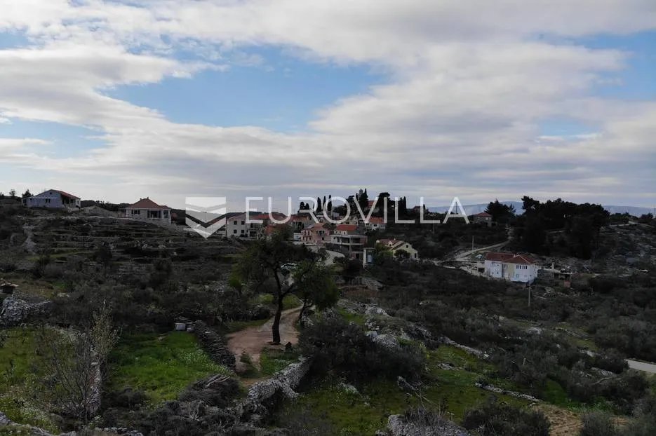 otok hvar, jelsa, atraktivno građevinsko zemljište 1081,50 m² s idejnim projektom - slika 15