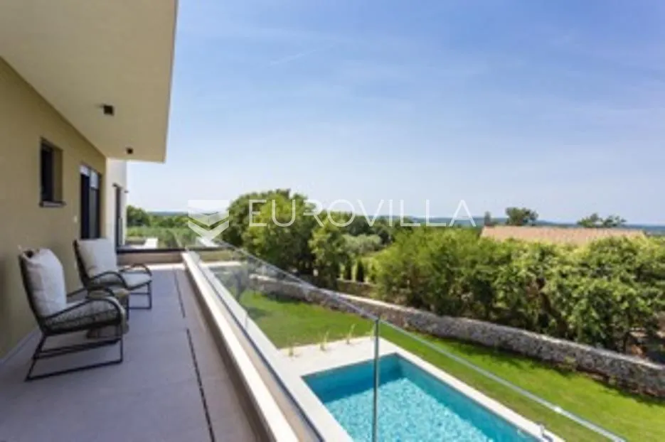 istra, smoljanci, kvalitetna i moderna samostojeća kuća, 208 m², grijani bazen 40 m² - slika 16