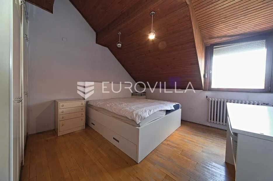 osijek, gornji grad, centar, peterosoban stan na 2 etaže, potkrovlje, 2. kat. - slika 27