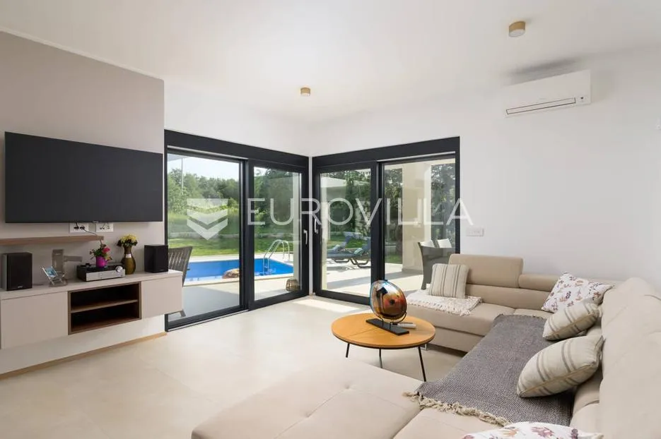 istra, matohanci, predivna prizemnica 139 m² s grijanim bazenom na mirnoj lokaciji - slika 3