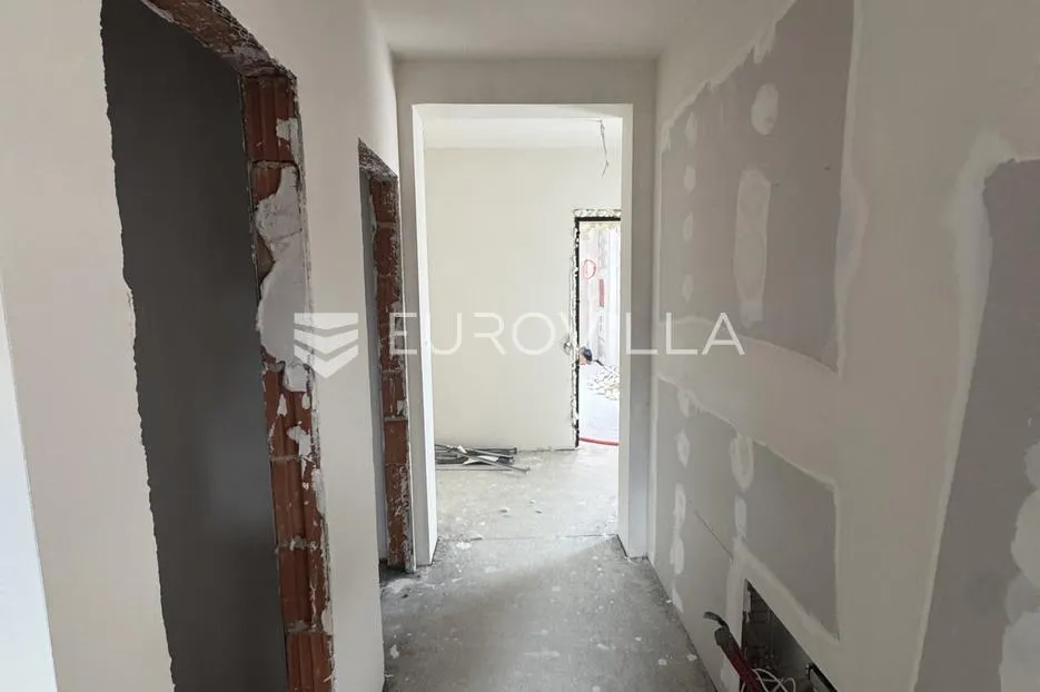 slavonski brod, centar, novogradnja, četverosoban stan 98,80 m² - slika 3