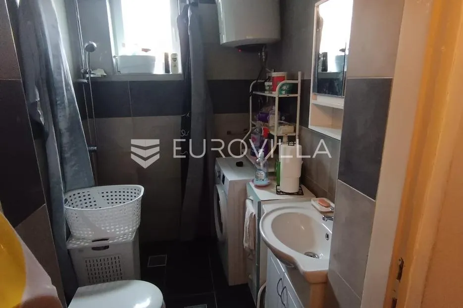 karlovac, banija, stan 37 m², odlična lokacija, renoviran - slika 5