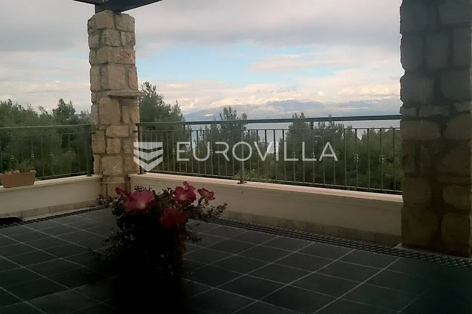 šolta, apartmanska kuća s bazenom na odličnoj lokaciji - slika 21