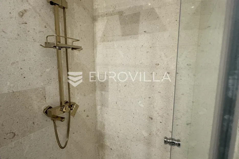 otok pag, pag, moderan apartman u staroj jezgri, 150m od mora - slika 13