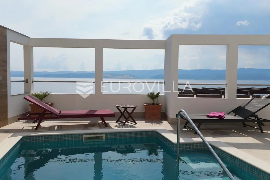 omiš, stanići, eskluzivna vila prvi red uz more - slika 4