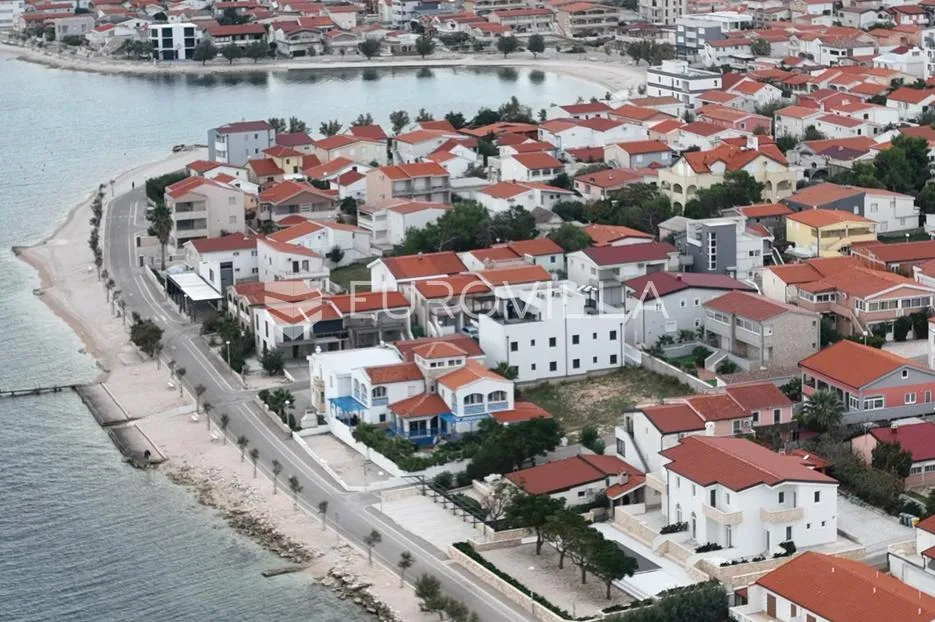 vir, jedinstvena kuća u prvom redu do mora, prilika za investiciju - slika 8