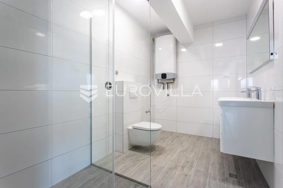 primošten, moderan stan, 83,05 m² - slika 10
